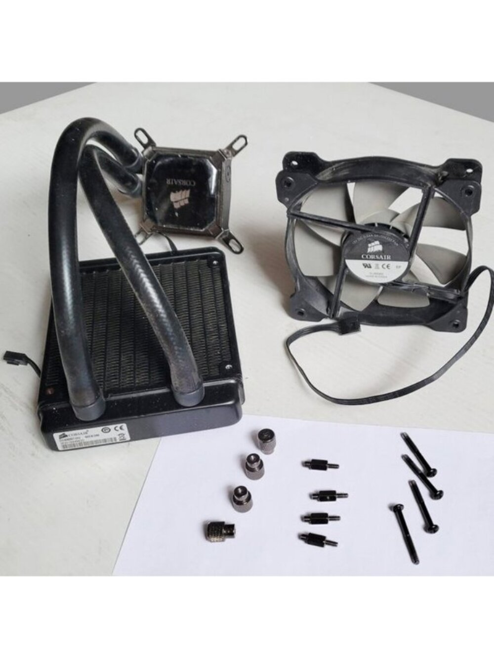 Corsair Hydro H60 120mm CPU Liquid Cooler CW-9060007-WW with Fan